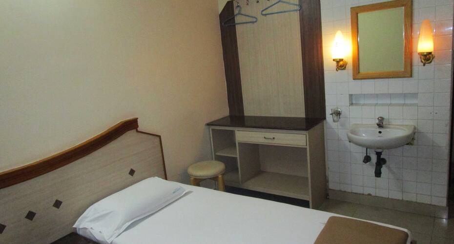 Hotel Sree Kanya, Ongole 5